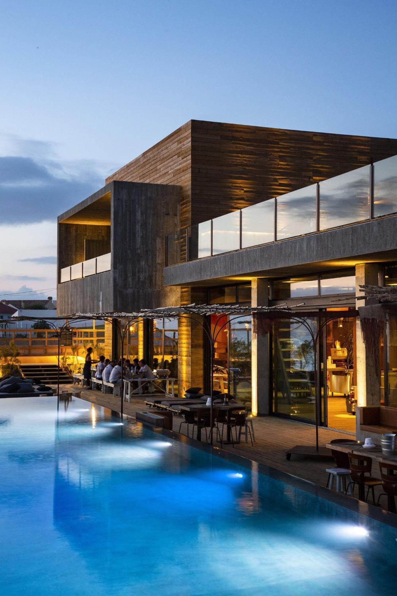 Noah Surf House Portugal Otel Santa Cruz  Dış mekan fotoğraf