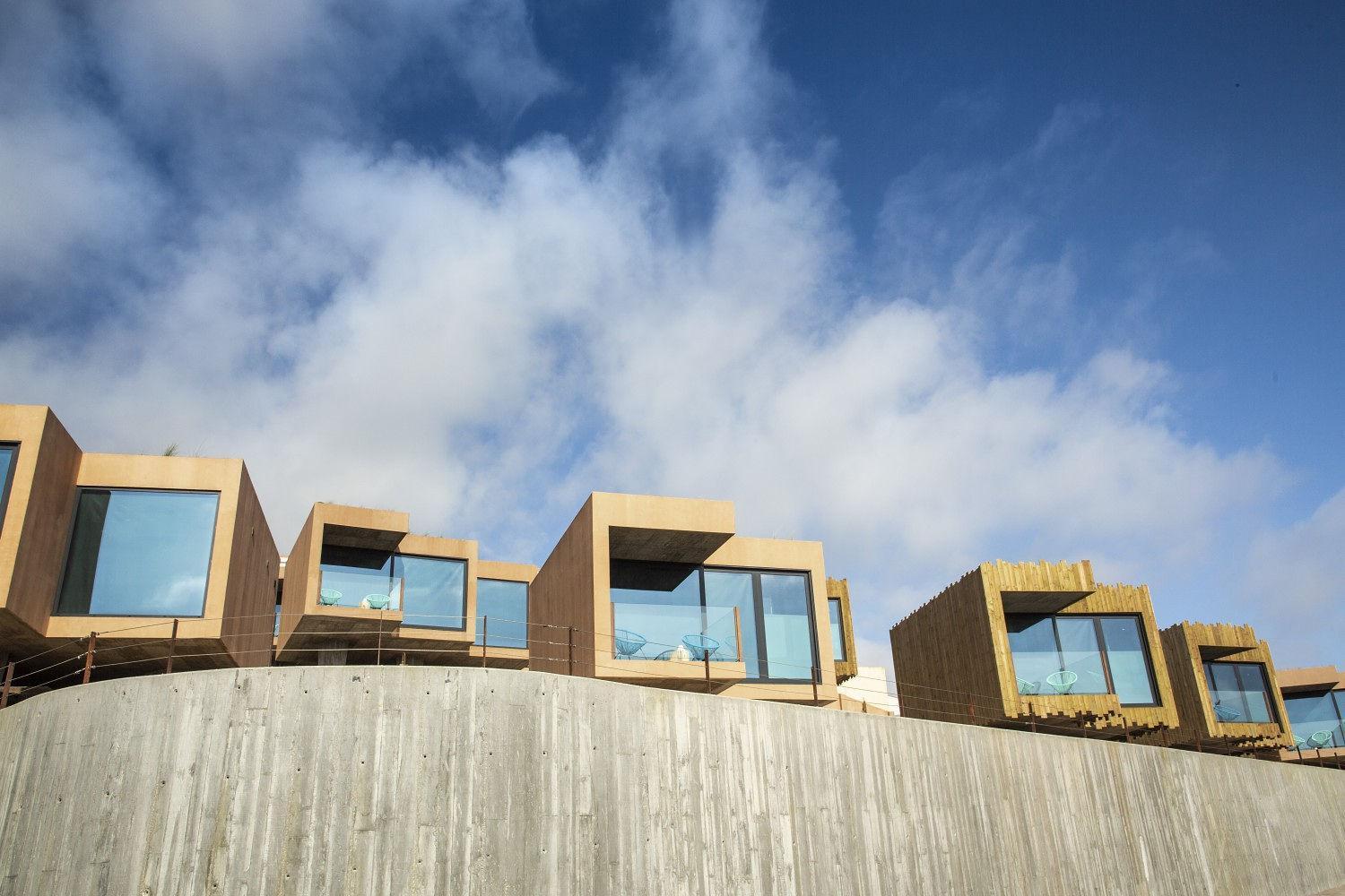 Noah Surf House Portugal Otel Santa Cruz  Dış mekan fotoğraf