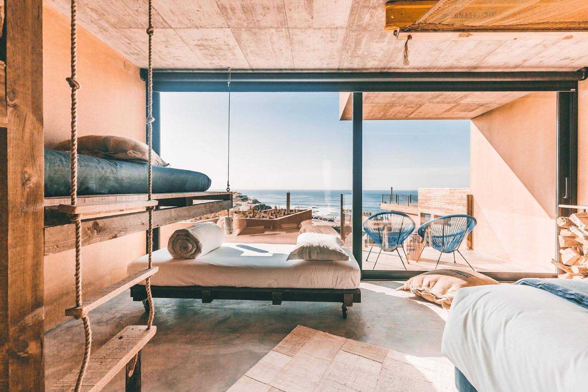 Noah Surf House Portugal Otel Santa Cruz  Dış mekan fotoğraf